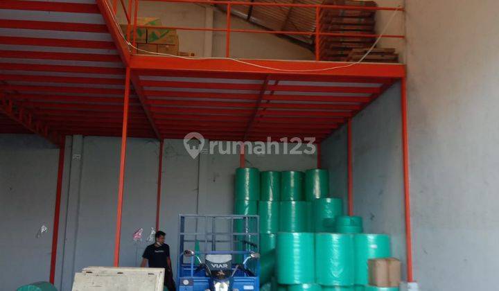 Nambangan, Gudang Hanya 1 Unit Buruan Gaes Min 2 Tahun 1