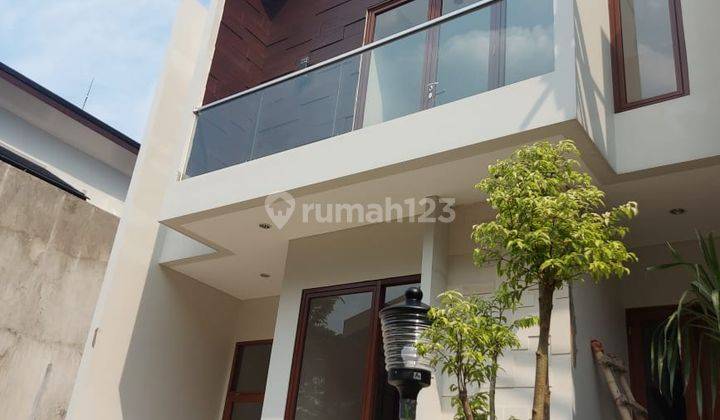 Rumah Mewah 2 Lt Di Cilandak Lokasi Pinggir Jalan Raya 1