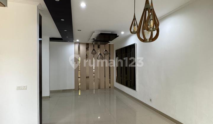Semi Furnished! Neat Cluster in Banjar Wijaya Near Toll Access