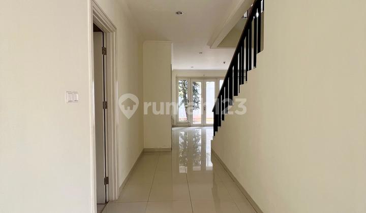 So Neat! Rarely Find Old Houses in Super Neat Condition! Favorite Cluster in Alam Sutera Close to Toll Road