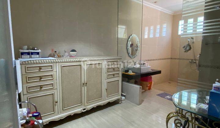 Rumah pantai mutiara  8x27 ada halaman belakangnya  4 Lantai Semi Furnished 6