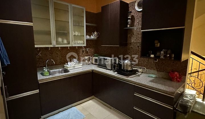 Rumah Pantai Indah Kapuk 9x25 Furnish Full Renov 3lt SHM Murah 2