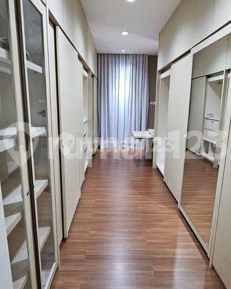 Rumah Pantai Indah Kapuk 10x23 Bgm 2,5lt SHM Furnish Bagus