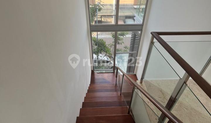 Jarang Ada Sewa Rumah Pik Golf Island 8X20 3Lantai Mozart Bagus 2