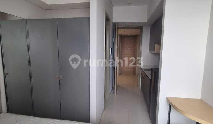 SELLING CHEAP Apt Taman Anggrek Residence Studio 26m FULLY FURNISHED
