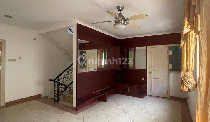 Rumah Pantai indah kapuk 10x18 2,5lantai 5Kamar dekat mall PIK  1