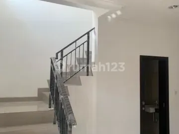 TERMURAH! Rumah di PIK 2 size 6x15 sertifikat dekat akses tol 2