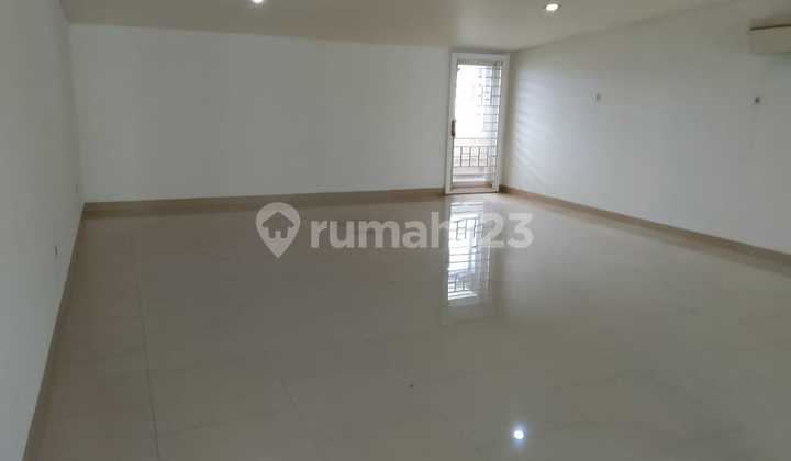 CHEAP!!! PIK1 House Size 8x22 3 Floors Minimalist Near Toll Exit 2