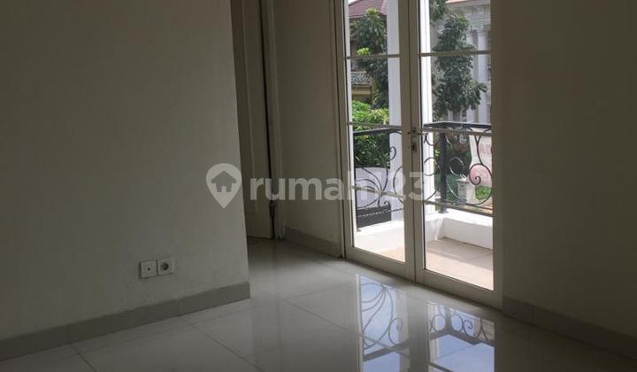 Rumah Oakwood 2 Lantai MNew Model Classic Bagus
