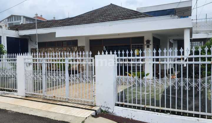 Dijual Rumah 1 1/2 Lantai di Bandung