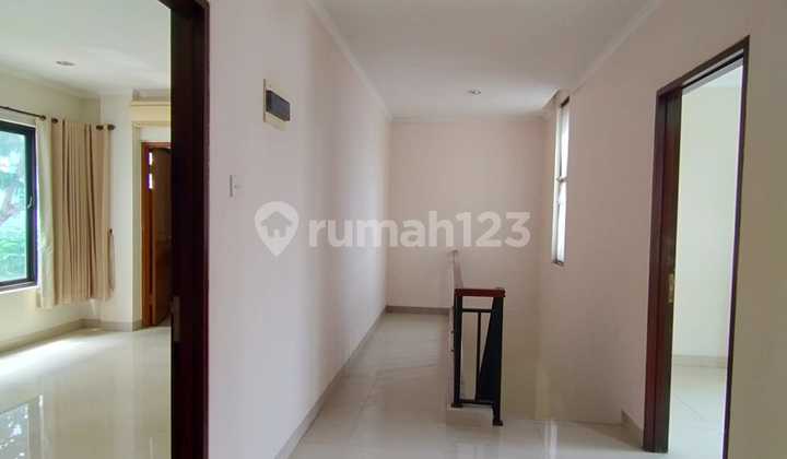 Dijual Rumah/Town House Cosmo Park di atas Mall Thamrin City - Jakarta Pusat 2