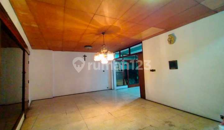 DIJUAL CEPAT RUMAH 2 LANTAI DIBAWAH NJOP RUMAH STRATEGIS AREA BATU CEPER GAMBIR