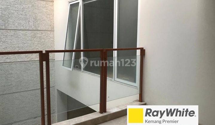 Rumah Baru Renovasi siap huni lokasi cipete 2