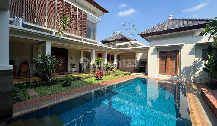 Balinese Style House With Garden Kemang Dalam for expatriate  1