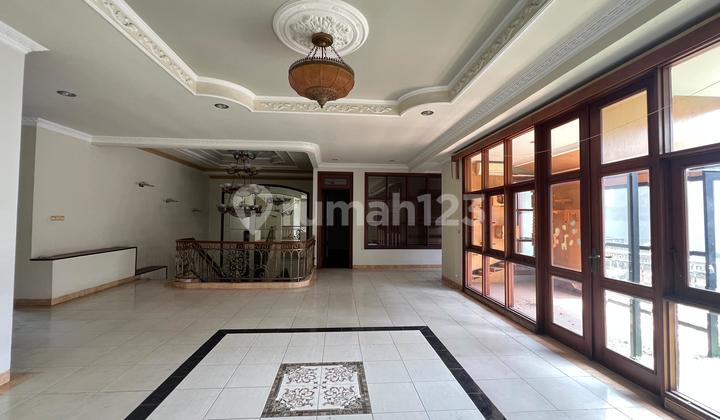 Rumah Mewah kawasan elit tanjung barat dekat AEON jakarta selatan 