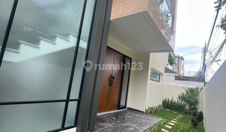 Brandnew And Bright House For Rent At Kemang Jakarta Selatan 1