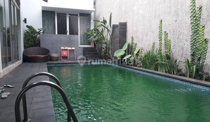 Townhouse walking distance to French school of jakarta location cipete semifurnish  2