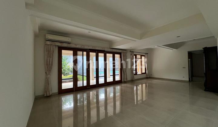 Prime Location house for rent in central kemang jakarta selatan  2