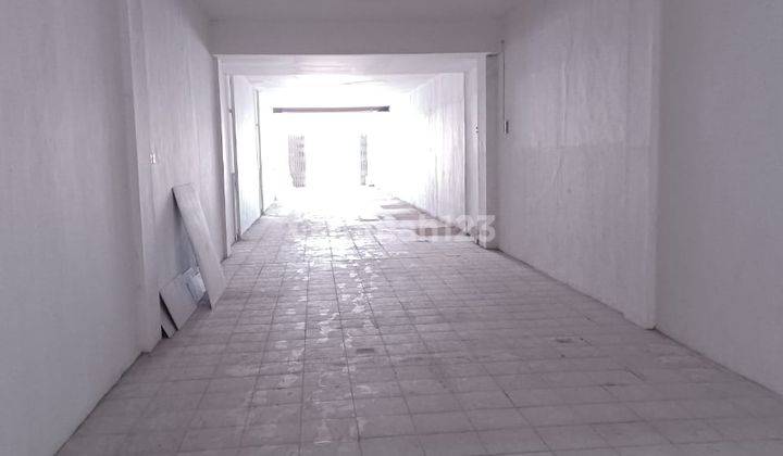 Dijual Ruko 2,5 Lantai Lokasi Strategis di Pasar Rebo 2