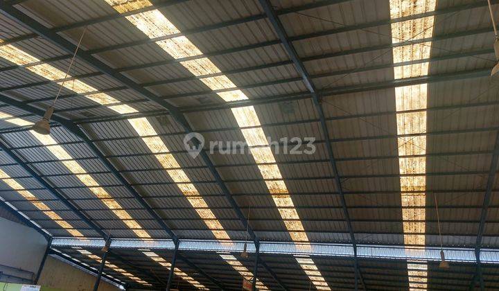 Dijual Tanah Dan Bangunan di Jalan Interchange Karawang Barat 3