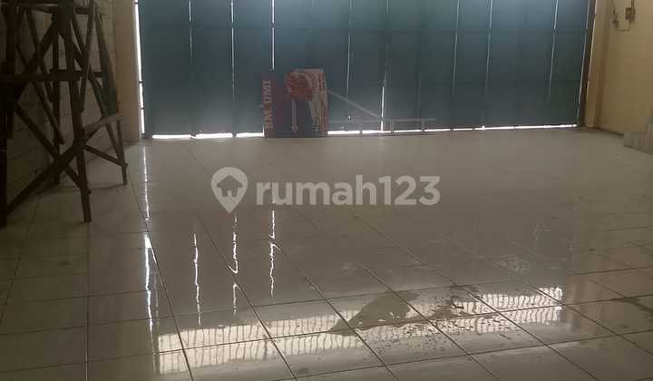 Ex Showroom Shop House on Bekasi Main Road 2