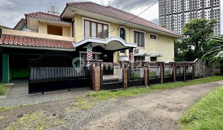 Rumah lama hitung tanah di Pejaten, Jakarta Selatan