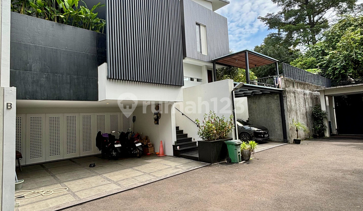 Rumah 3 Lantai di Cilandak, Jakarta Selatan