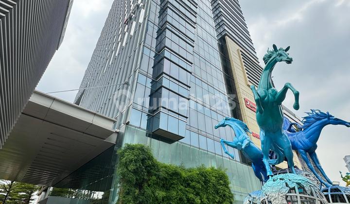 Office Space at DBS Tower Kuningan 393.0 m² Furnished Office Space at DBS Tower Kuningan 393.0 m² Furnished