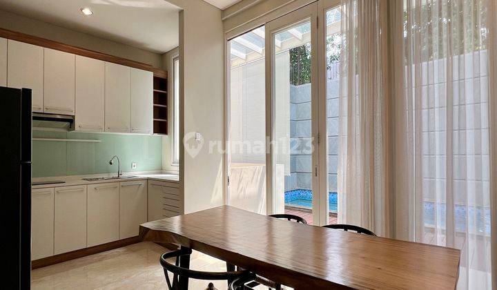  Rumah di Kemang Selatan, Kemang Bagus 3 Lantai Semi Furnished SHM - Sertifikat Hak Milik 2