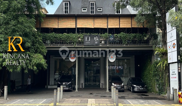 Business Space in Kemang Raya, Kemang 1000 m² Furnished SHM - Freehold Certificate Business Space in Kemang Raya, Kemang 1000 m² Furnished SHM - Freehold Certificate