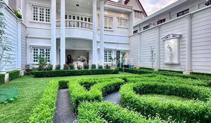  Rumah American Classic  Bagus di Menteng, Menteng 1