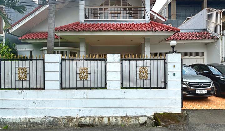 Rumah 2 Lantai Di Cipete dekat dengan MRT