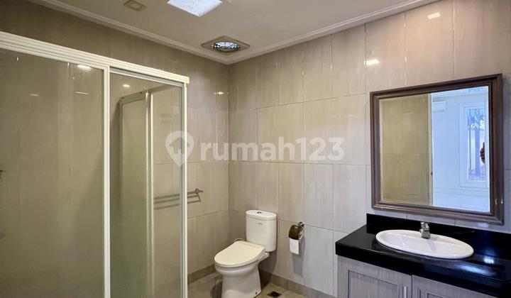 Nice House in Kemang SHM Best Price Wide Road Flood Free 2