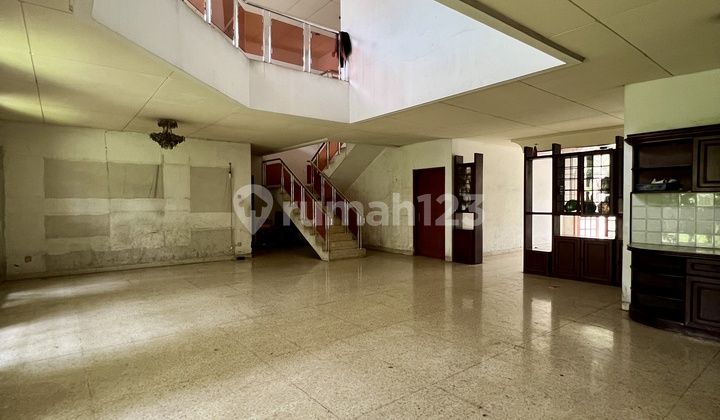 Rumah 2 lantai di Pertama Hijau, Jakarta Selatan