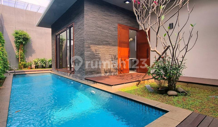 2-Story House in Kemang, South Jakarta