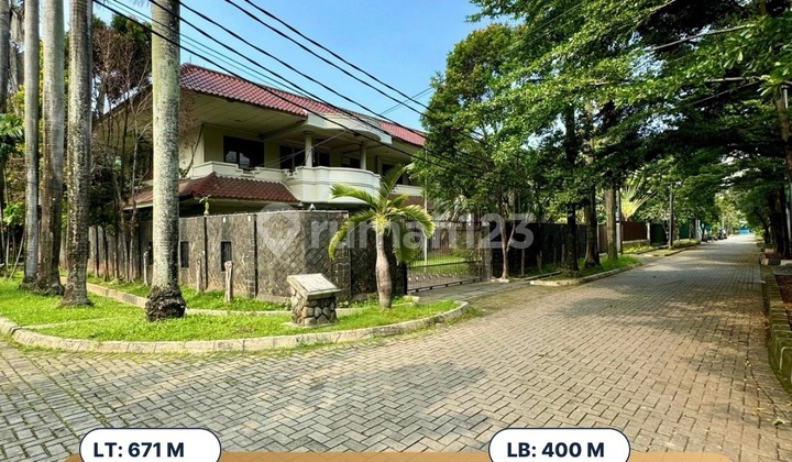 Rumah Bagus Di Simprug Golf Jakarta Selatan Dalam Komplek
