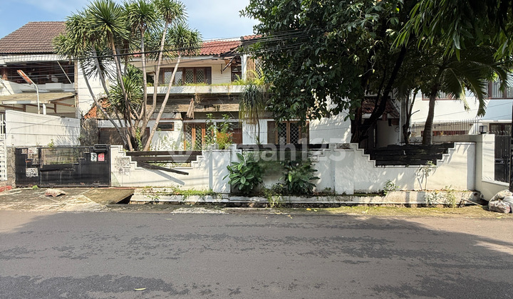 Rumah Jl Anggur Cipete, Jakarta Selatan Dekat Cipete Raya