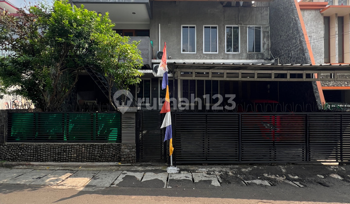 Rumah Bagus di Kebayoran Baru Termurah Dekat MRT Rumah Bagus di Kebayoran Baru Termurah Dekat MRT