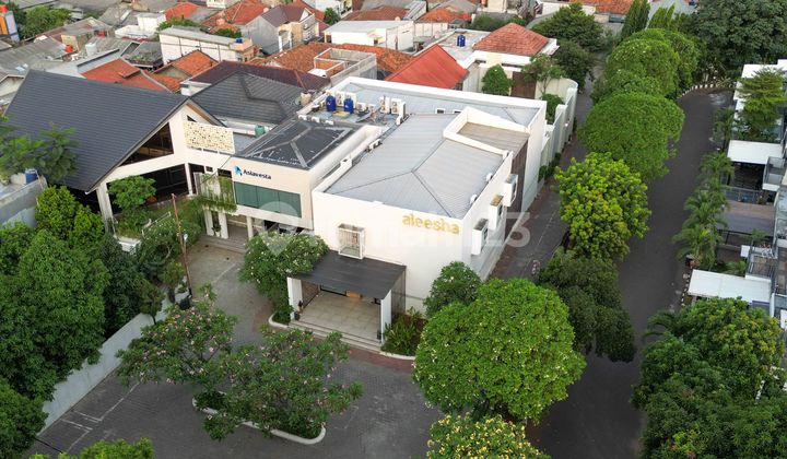 Gedung Ruang-usaha Di Jagakarsa 3285 M² Shm