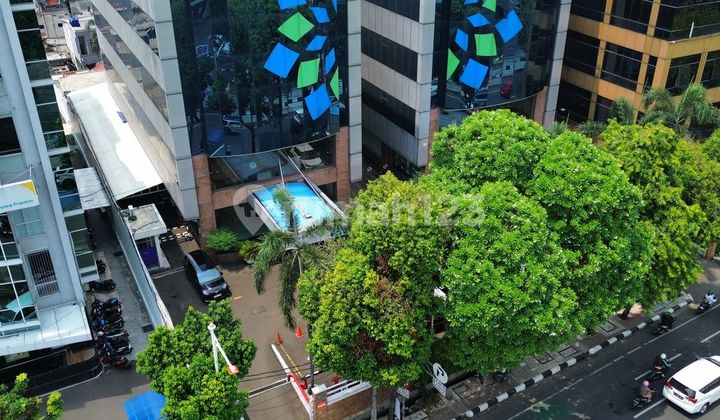 Gedung Perkantoran di Mampang Prapatan Raya Dekat Kuningan 6 Lantai