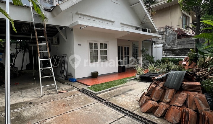 Rumah Bagus di Kebayoran Baru SHM Rumah Bagus di Kebayoran Baru SHM