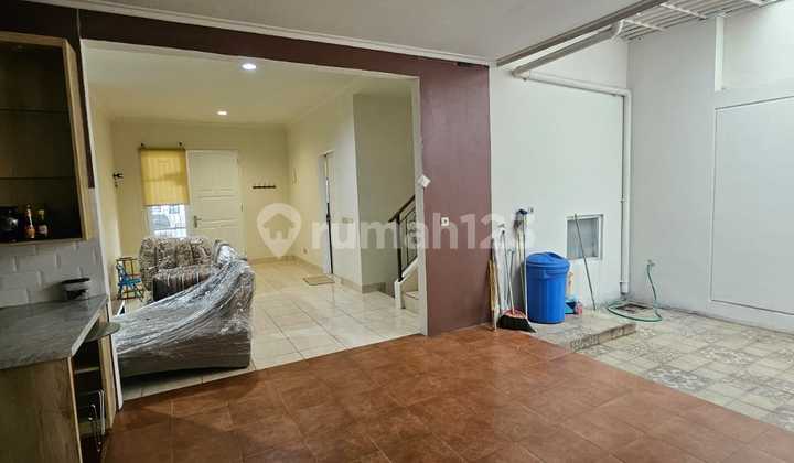 Rumah Semi Furnished Di Delatinos Siap Huni