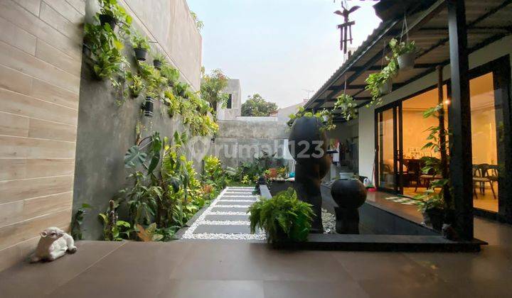 Rumah Cantik Di Giri Loka Jual Cepat ! 1