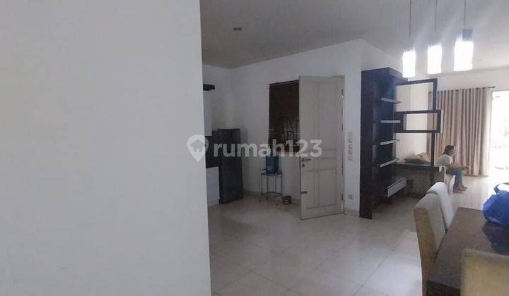 Rumah Sewa 2 Lantai Full Furnish Siap Huni 2