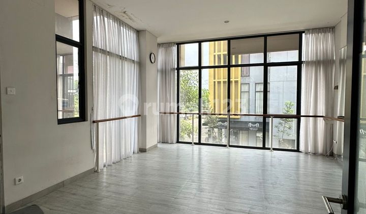 Shop House in Tabesport BSD Neat Ready for Occupancy Shop House in Tabesport BSD Neat Ready for Occupancy