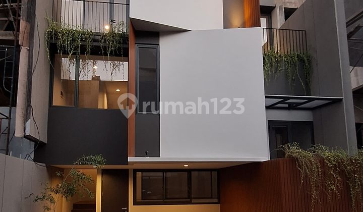 Rumah Bagus Siap Huni Di Dekat Stasiun Pondok Ranji Rumah Bagus Siap Huni Di Dekat Stasiun Pondok Ranji