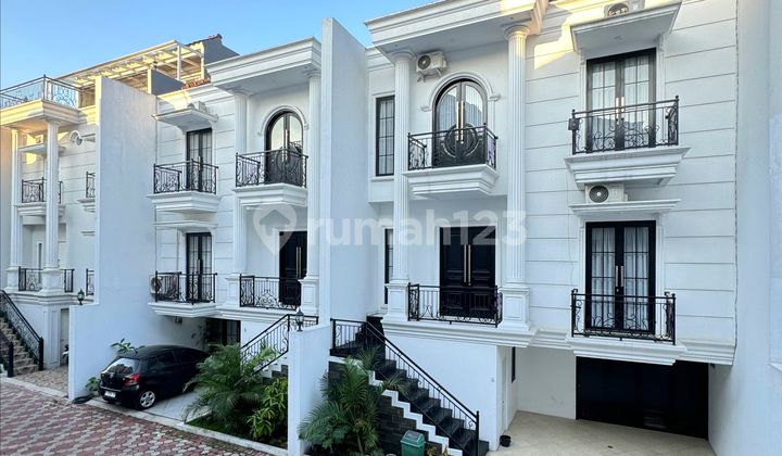 Rumah Bagus Siap Huni Di Puri Kencana Jagakarsa -nrl