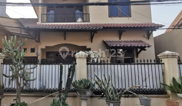 Rumah Di Komplek Kejaksaan Joglo Jakarta Barat 
