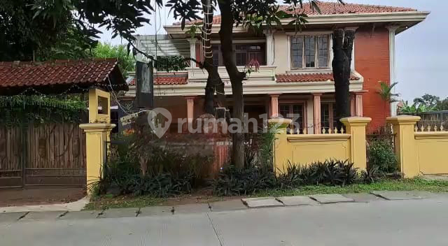 Strategic Location Plot by the Main Road