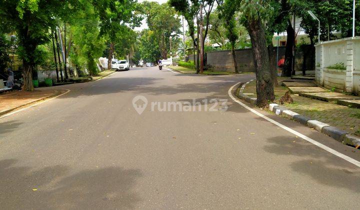 Rumah Dkat Scbd Lokasi Elit Harag Miring Jarang Ada Shm Jakarta Selatan  2